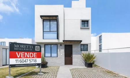 Dúplex a Estrenar con Cochera y Patio Privado